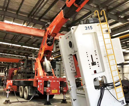 临城县提升工作效率，选择优质折臂吊租赁服务