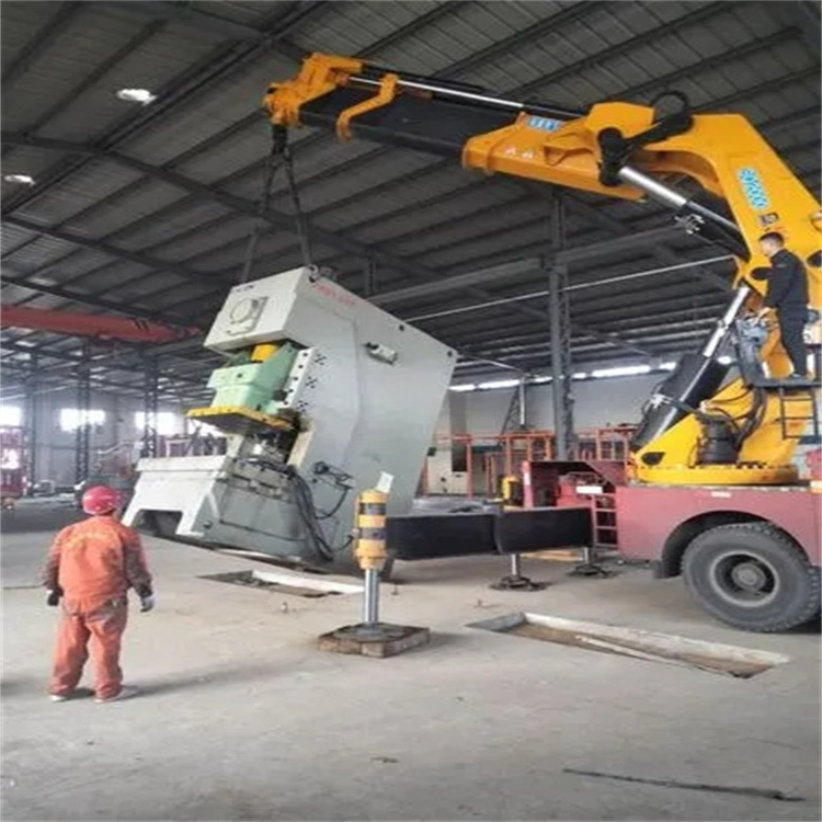 临城县80吨折臂吊车出租附近电话